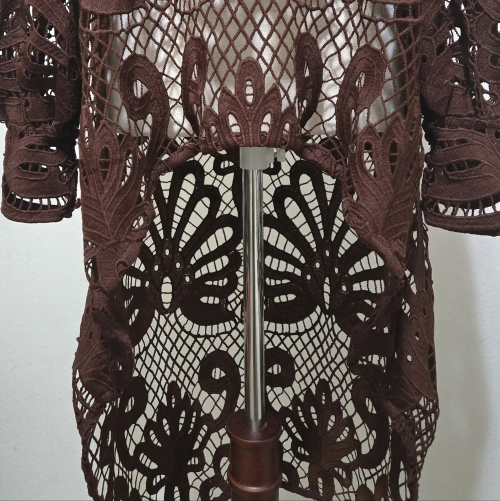 Boston Proper Chocolate Brown Crochet Lace High-Low Top Mock Neck Size Medium - Picture 3 of 13